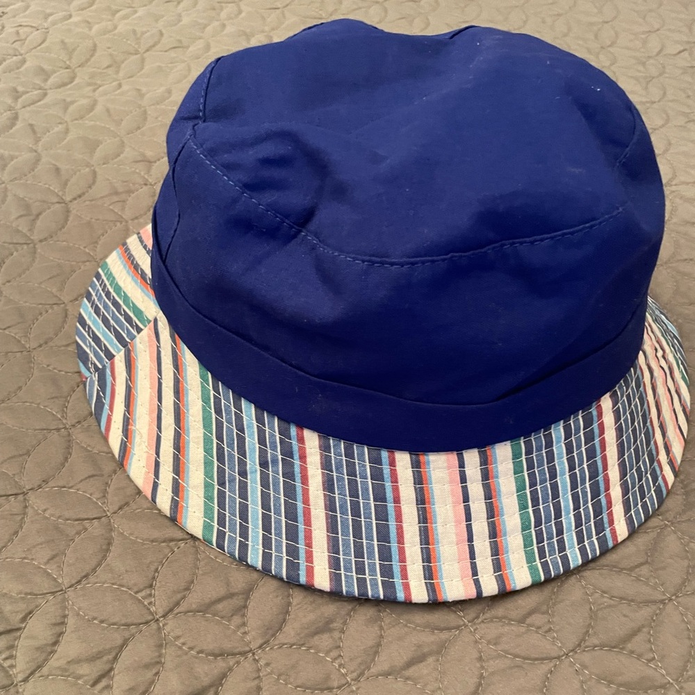 Daniel Cremieux Blue and Striped Bucket Hat O/S